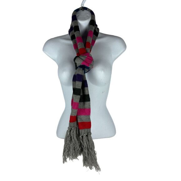Striped Knit Scarf With Fringes & Multicolor Design - Picture 4 of 5